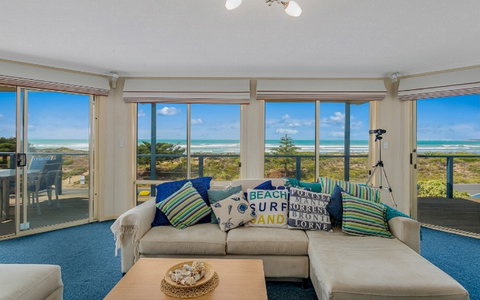 208 Surfers Pde - Taree Accommodation 0