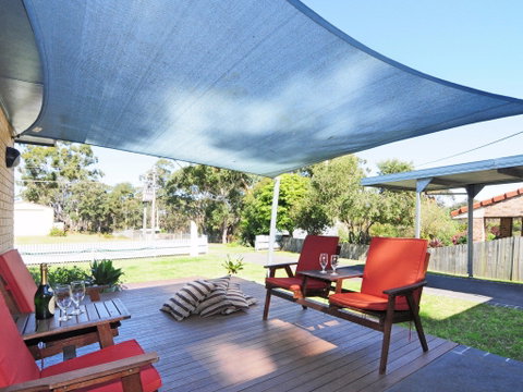 Admiral's Rest - Taree Accommodation 0