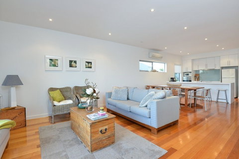 Alexander By The Sea - Taree Accommodation 1
