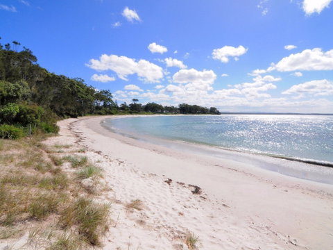 Bowen's Hideaway - Taree Accommodation 0