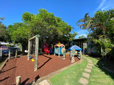 Bundaberg Park Village - Taree Accommodation 1