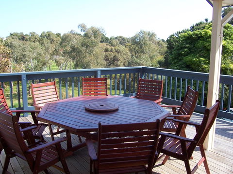 Century 21 SouthCoast: All Decked Out - Taree Accommodation 0