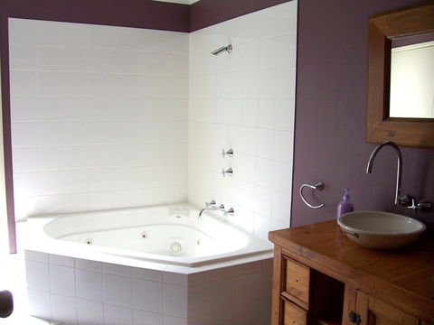 Century 21 SouthCoast: All Decked Out - Taree Accommodation 1