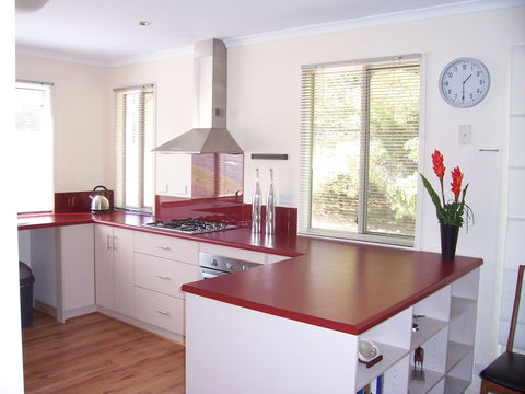 Century 21 SouthCoast: All Decked Out - Taree Accommodation 2