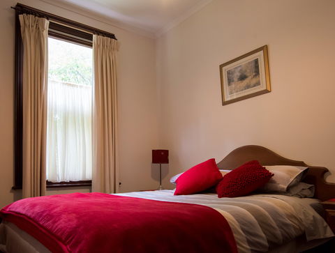 Creek Cottage Walhalla - Taree Accommodation 1