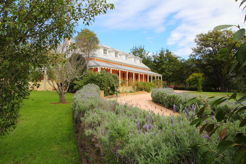 Fitzroy Inn Historic Retreat - Mittagong - Taree Accommodation 0