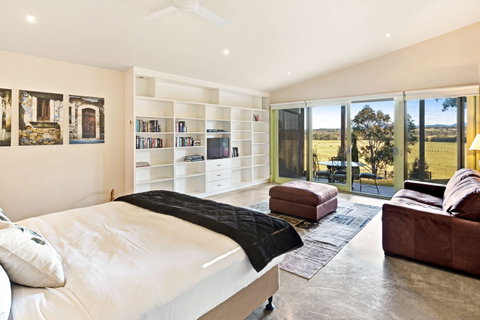 I Villini Estate - Taree Accommodation 1