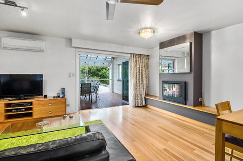 Limestone Coast Apartments - Taree Accommodation 1