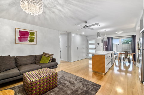 Limestone Coast Apartments - Taree Accommodation 2