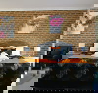 Motel Views Yackandandah - Taree Accommodation