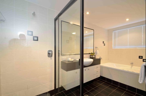Myconos Resort - Taree Accommodation 0