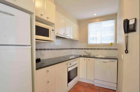 Myconos Resort - Taree Accommodation 1