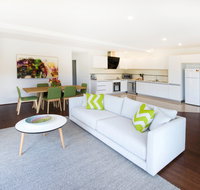 Phillip Island Towers - Taree Accommodation