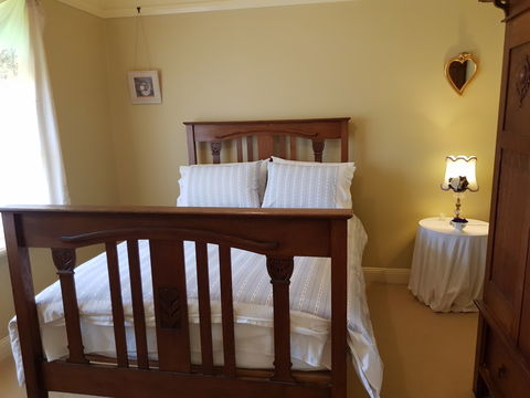 Stone Cottage Mittagong - Taree Accommodation 1