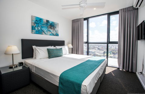 Synergy  Broadbeach - Taree Accommodation 1