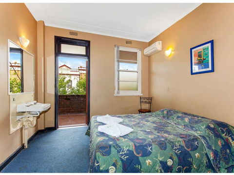The Belmore Hotel - Taree Accommodation 1
