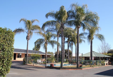 Town And Country Motor Inn - Tamworth - Taree Accommodation 0