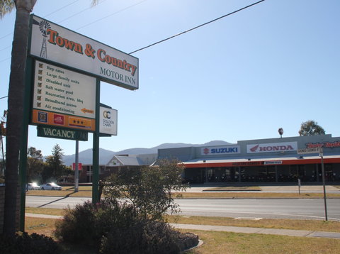 Town And Country Motor Inn - Tamworth - Taree Accommodation 1