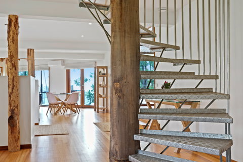 Tura Tree House - Taree Accommodation 2