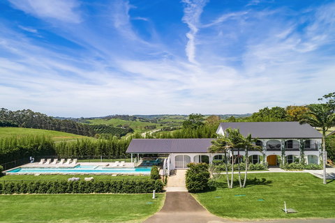 Villa St Helena - Taree Accommodation 2