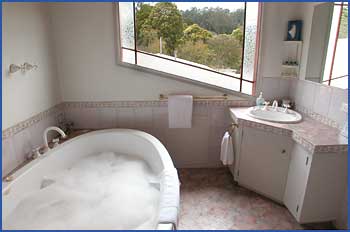 A Camelot Tower And Penthouse - Taree Accommodation 3