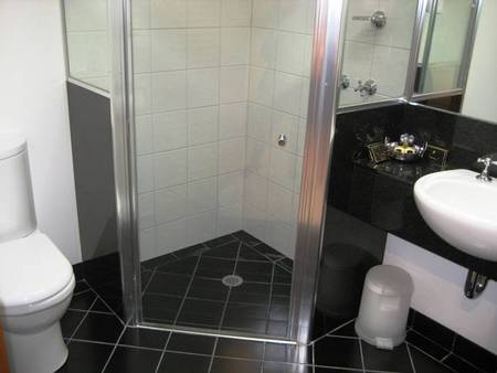 54 On Bank - Taree Accommodation 3