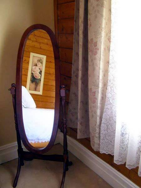 Corinella Country House - Taree Accommodation 3