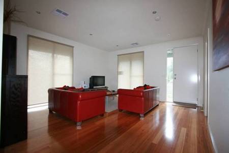 Boutique Stays - Waters Edge - Taree Accommodation 1