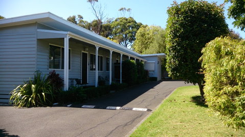 Phillip Island Cottages - Taree Accommodation 4