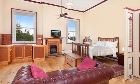 Annesley House - Taree Accommodation 4