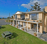 Bichenos Ocean View Retreat - Taree Accommodation