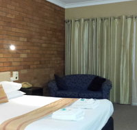 AA Hilldrop Motor Inn - Taree Accommodation