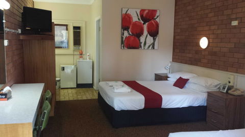 AA Hilldrop Motor Inn - Taree Accommodation 3