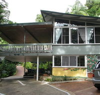 Tree Tops Lodge Cairns - Taree Accommodation