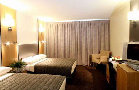 Metro Hotel Ipswich International - Taree Accommodation 2