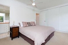 A Bay Breeze - Taree Accommodation 4