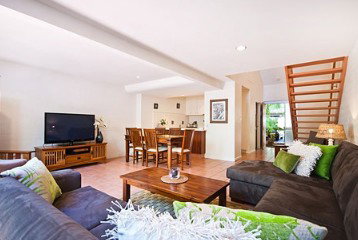 A Byron Experience - Taree Accommodation 0