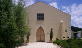 Mount Tamborine Winery & Homestead - Taree Accommodation 3