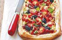 Eltham Village Shopping Centre - Taree Accommodation 3