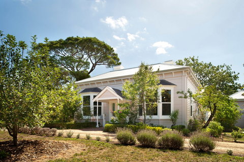 Heide Museum Of Modern Art - Taree Accommodation 4