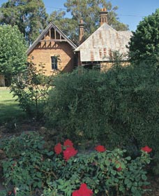 Pinjarra WA Taree Accommodation
