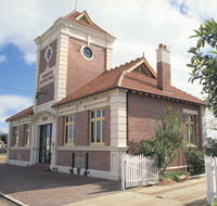 Merredin Town Hall - Taree Accommodation