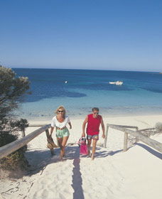 Parakeet Bay - Taree Accommodation 0