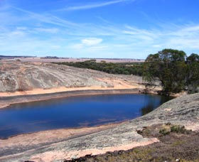 Gorge Rock - Taree Accommodation 0