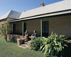 Cliff Grange - Taree Accommodation 0