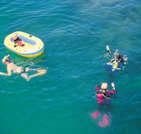 Port Noarlunga Beach and Jetty - Taree Accommodation