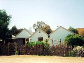 Miners Cottage And Garden - Taree Accommodation 0