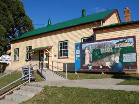 Sheffield TAS Taree Accommodation