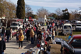 Evandale Market - Taree Accommodation 0