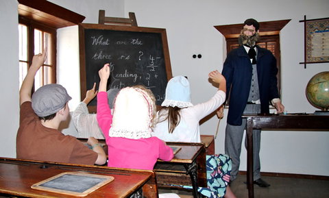 St John's Schoolhouse Museum - Taree Accommodation 4